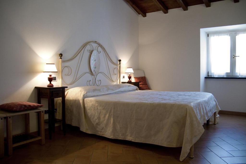 L'Antica Pieve Bed & Breakfast Λεβάντο Δωμάτιο φωτογραφία