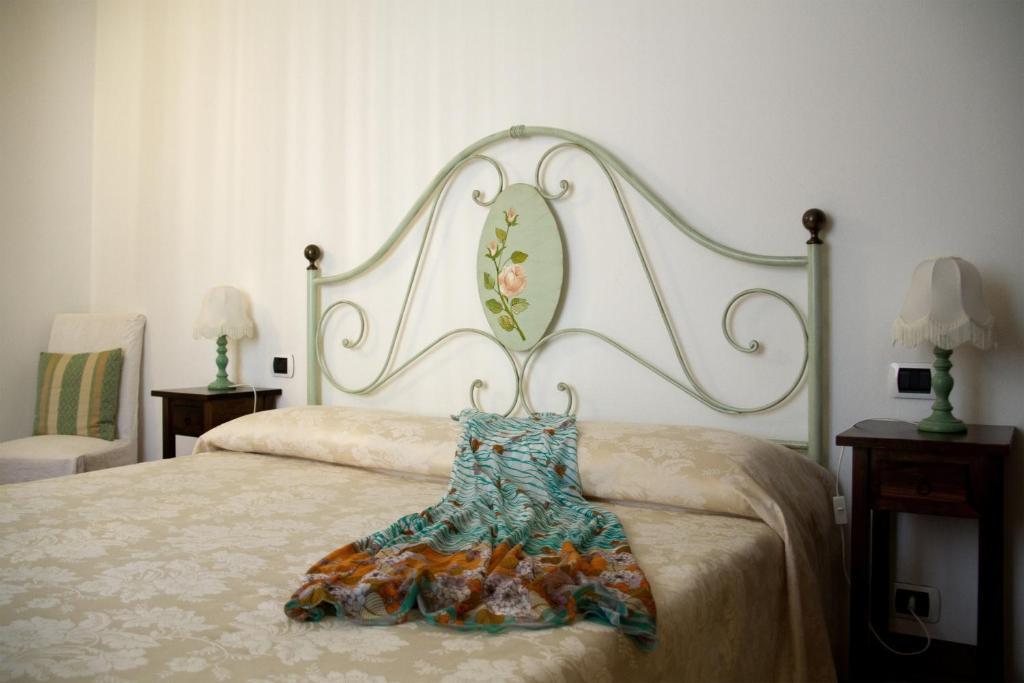 L'Antica Pieve Bed & Breakfast Λεβάντο Δωμάτιο φωτογραφία